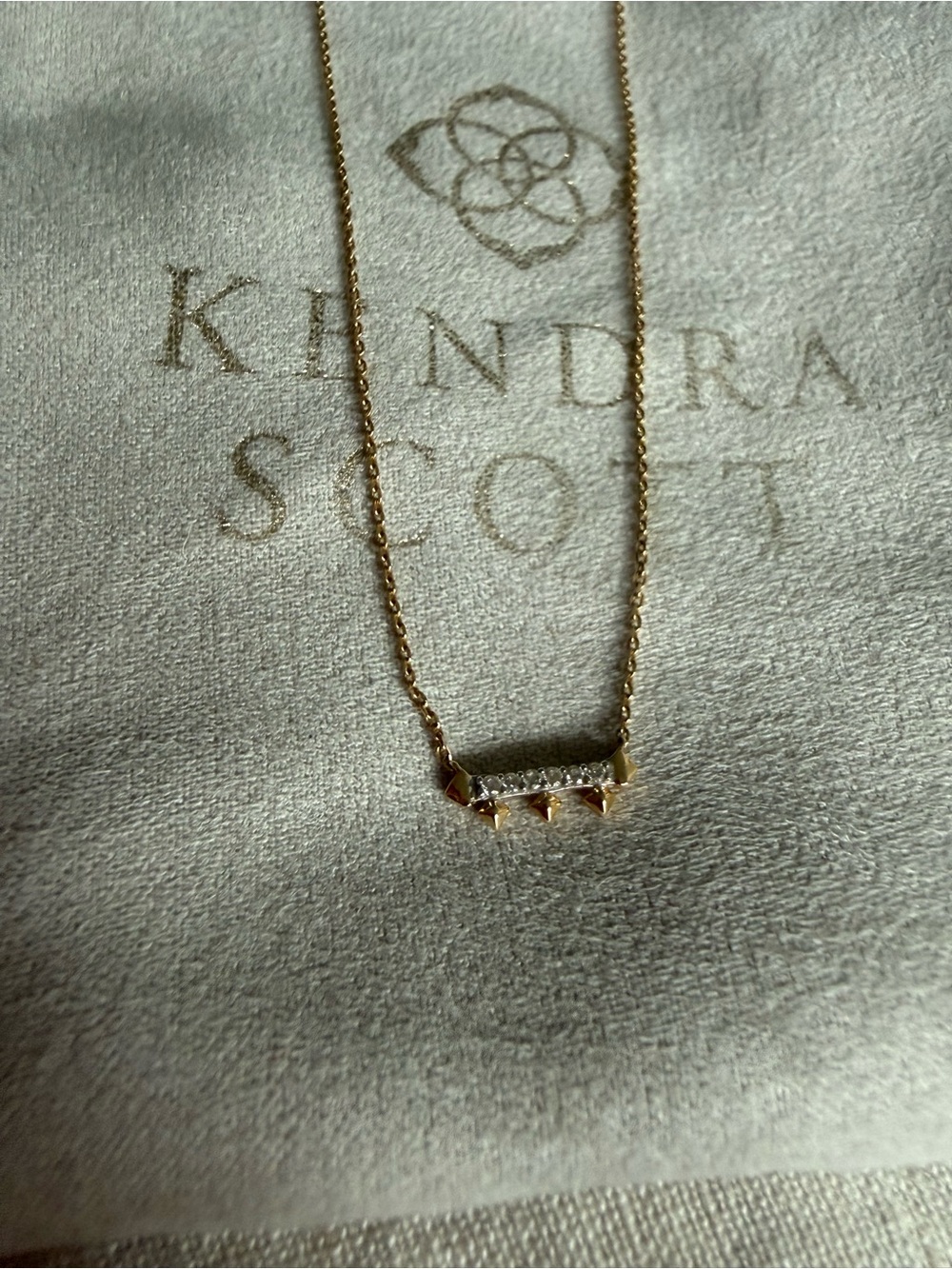 Kendra Scott Katy Pendant Necklace White Diamond 14k Yellow Gold - Picture 2 of 9